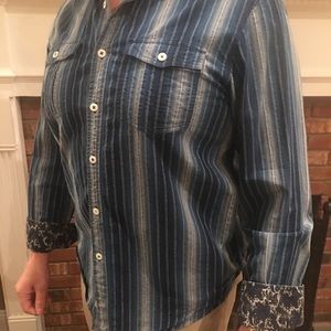 Men’s Tommy Bahama button down shirt